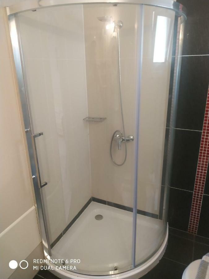 נידרי Valena Studios מראה חיצוני תמונה